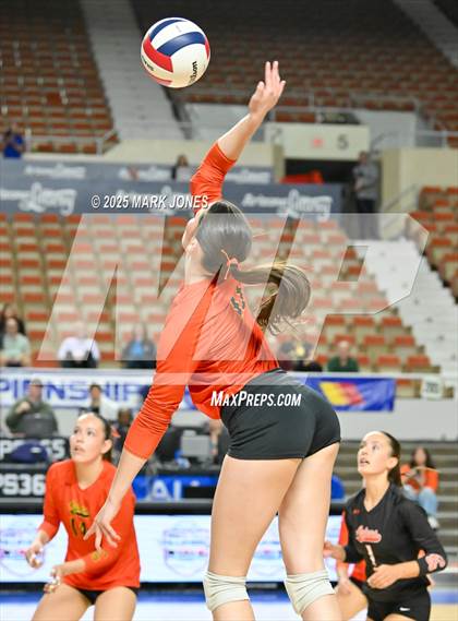 Thumbnail 2 in Xavier College Prep vs. Corona del Sol (AIA 6A Final) photogallery.