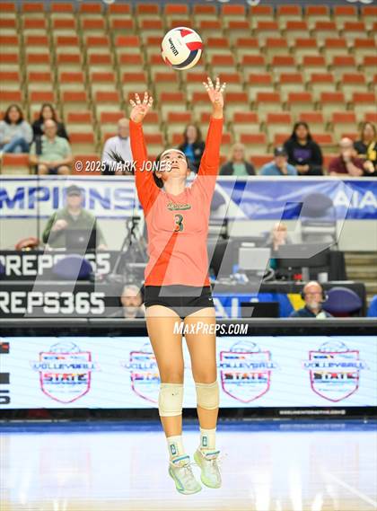 Thumbnail 3 in Xavier College Prep vs. Corona del Sol (AIA 6A Final) photogallery.