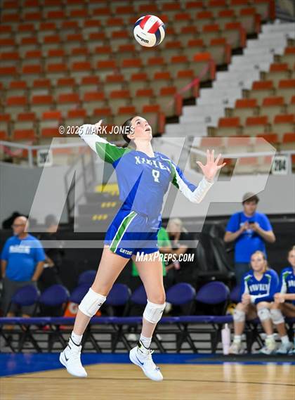 Thumbnail 2 in Xavier College Prep vs. Corona del Sol (AIA 6A Final) photogallery.