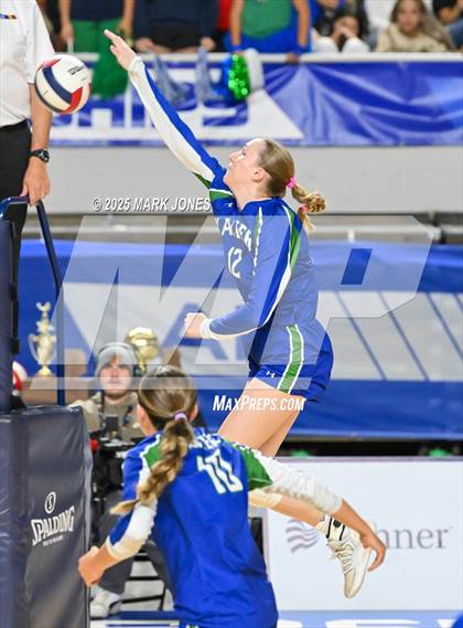 Thumbnail 2 in Xavier College Prep vs. Corona del Sol (AIA 6A Final) photogallery.