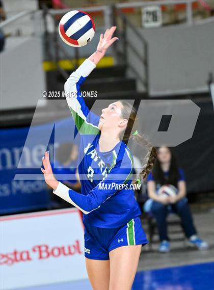 Thumbnail 3 in Xavier College Prep vs. Corona del Sol (AIA 6A Final) photogallery.