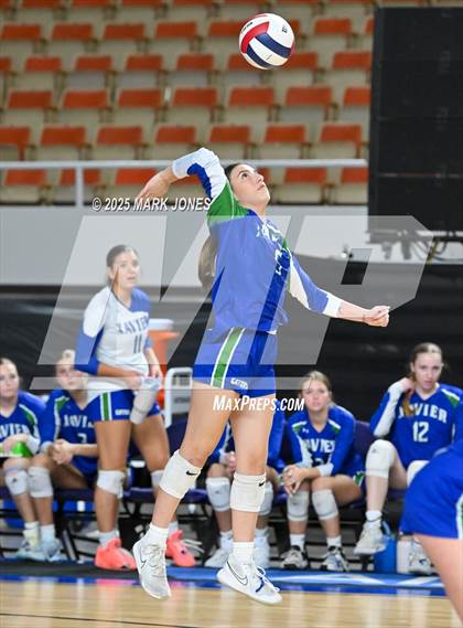 Thumbnail 3 in Xavier College Prep vs. Corona del Sol (AIA 6A Final) photogallery.