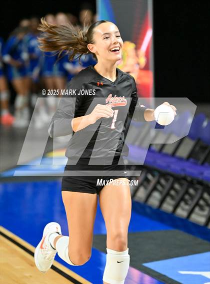 Thumbnail 2 in Xavier College Prep vs. Corona del Sol (AIA 6A Final) photogallery.