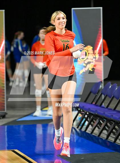 Thumbnail 2 in Xavier College Prep vs. Corona del Sol (AIA 6A Final) photogallery.