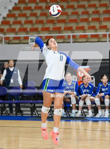 Thumbnail 2 in Xavier College Prep vs. Corona del Sol (AIA 6A Final) photogallery.