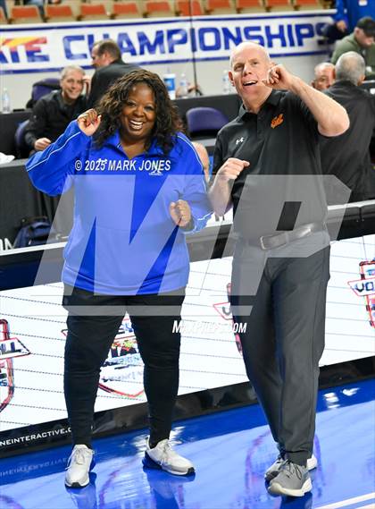 Thumbnail 2 in Xavier College Prep vs. Corona del Sol (AIA 6A Final) photogallery.