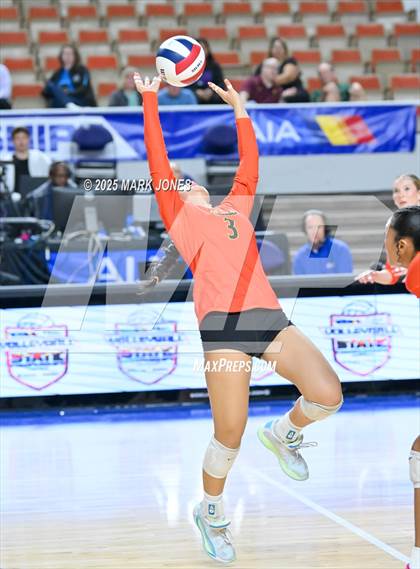 Thumbnail 3 in Xavier College Prep vs. Corona del Sol (AIA 6A Final) photogallery.