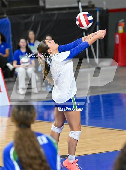 Thumbnail 1 in Xavier College Prep vs. Corona del Sol (AIA 6A Final) photogallery.