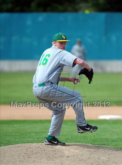Thumbnail 3 in Lakeland vs Bishop Kelly (4A State Tournament) photogallery.