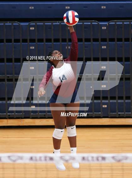 Thumbnail 3 in Memorial vs. Rowlett (Texas Open) photogallery.
