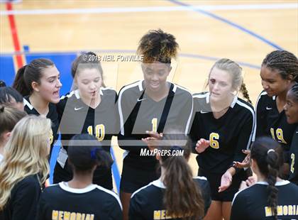 Thumbnail 1 in Memorial vs. Rowlett (Texas Open) photogallery.