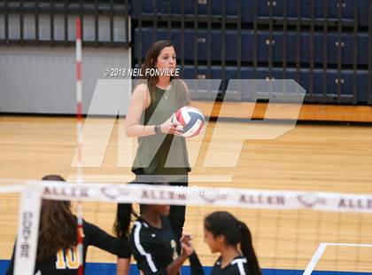 Thumbnail 1 in Memorial vs. Rowlett (Texas Open) photogallery.
