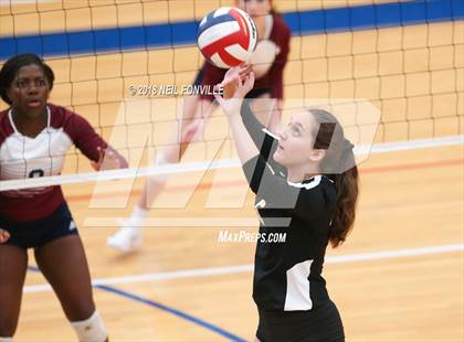 Thumbnail 2 in Memorial vs. Rowlett (Texas Open) photogallery.