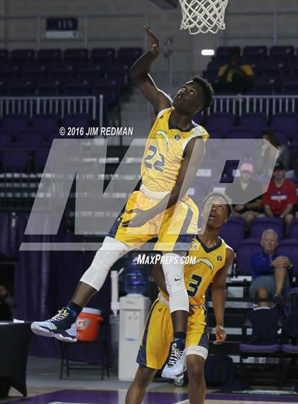 Thumbnail 2 in Lehigh vs. Brentwood Academy (City of Palms Classic) photogallery.