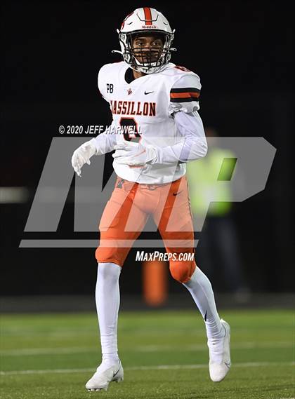 Thumbnail 2 in  Washington @ Perry (OHSAA D2 Regional Final) photogallery.
