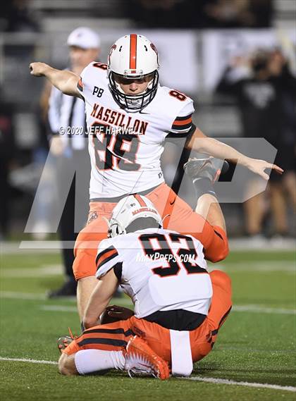 Thumbnail 3 in  Washington @ Perry (OHSAA D2 Regional Final) photogallery.