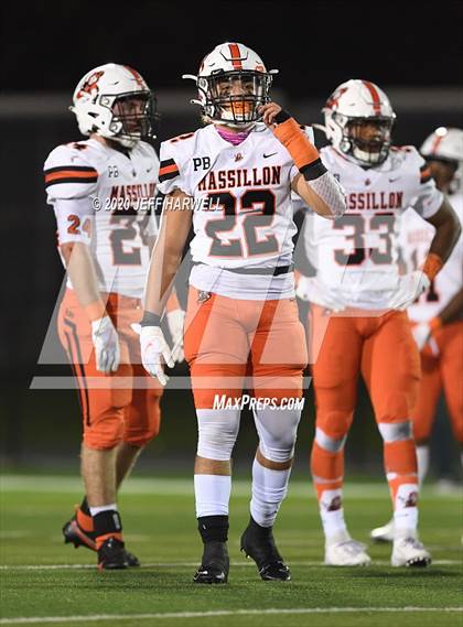 Thumbnail 3 in  Washington @ Perry (OHSAA D2 Regional Final) photogallery.