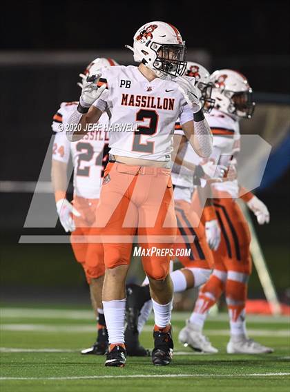 Thumbnail 3 in  Washington @ Perry (OHSAA D2 Regional Final) photogallery.