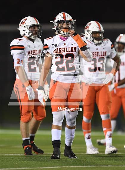 Thumbnail 2 in  Washington @ Perry (OHSAA D2 Regional Final) photogallery.