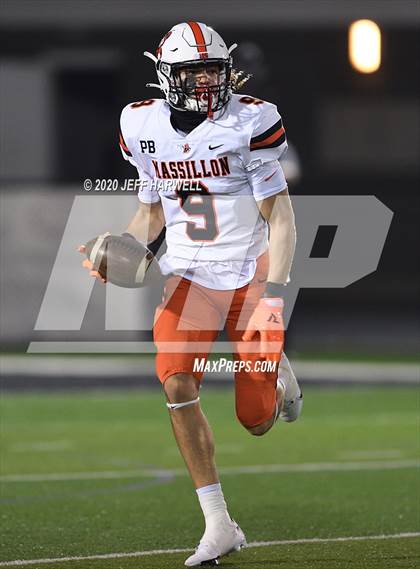 Thumbnail 1 in  Washington @ Perry (OHSAA D2 Regional Final) photogallery.