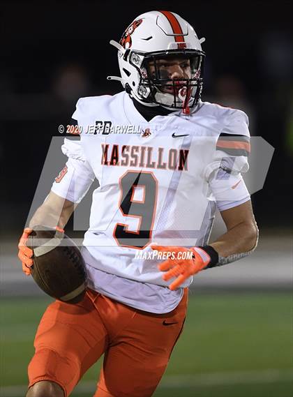 Thumbnail 2 in  Washington @ Perry (OHSAA D2 Regional Final) photogallery.