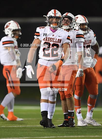 Thumbnail 3 in  Washington @ Perry (OHSAA D2 Regional Final) photogallery.