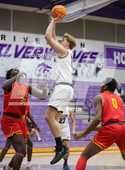 Thumbnail 3 in Judge Memorial vs. Elko (Riverton Holiday Tournament) photogallery.