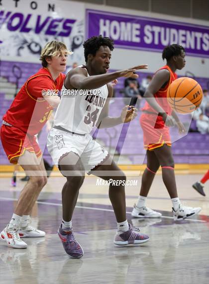 Thumbnail 2 in Judge Memorial vs. Elko (Riverton Holiday Tournament) photogallery.
