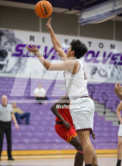 Thumbnail 2 in Judge Memorial vs. Elko (Riverton Holiday Tournament) photogallery.