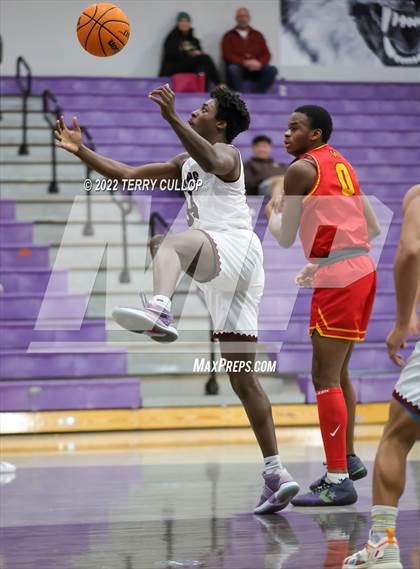 Thumbnail 1 in Judge Memorial vs. Elko (Riverton Holiday Tournament) photogallery.