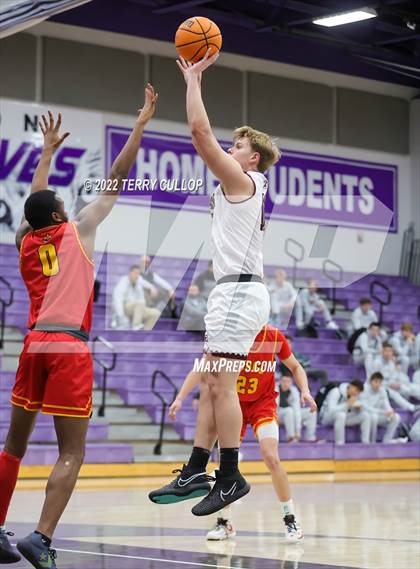 Thumbnail 2 in Judge Memorial vs. Elko (Riverton Holiday Tournament) photogallery.