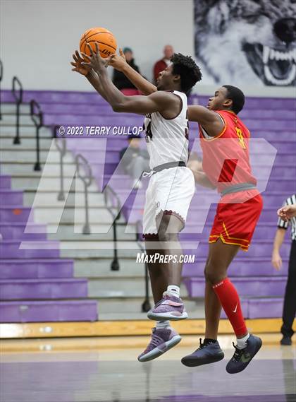 Thumbnail 2 in Judge Memorial vs. Elko (Riverton Holiday Tournament) photogallery.