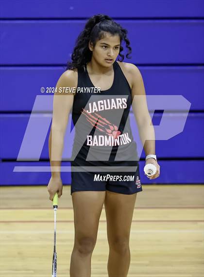 Thumbnail 1 in AIA D1/D2 Badminton Semis (Singles/Doubles) photogallery.
