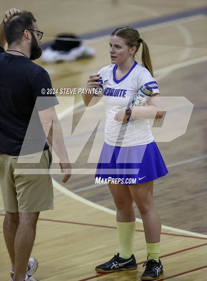Thumbnail 3 in AIA D1/D2 Badminton Semis (Singles/Doubles) photogallery.