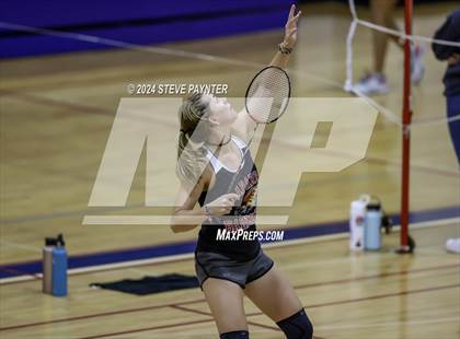 Thumbnail 1 in AIA D1/D2 Badminton Semis (Singles/Doubles) photogallery.
