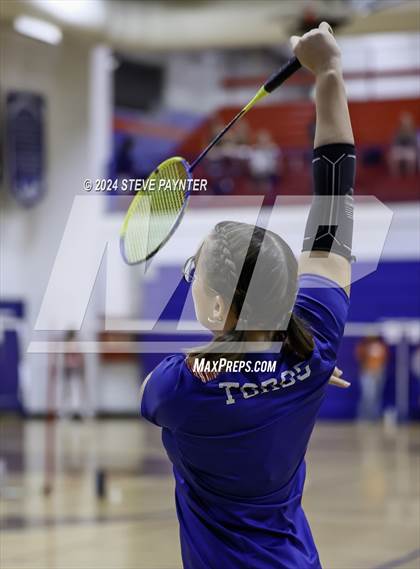 Thumbnail 2 in AIA D1/D2 Badminton Semis (Singles/Doubles) photogallery.
