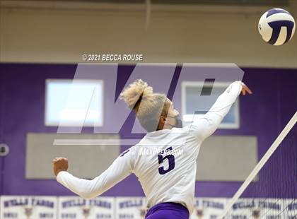 Thumbnail 1 in Ardrey Kell vs Davie (NCHSAA Round 3) photogallery.