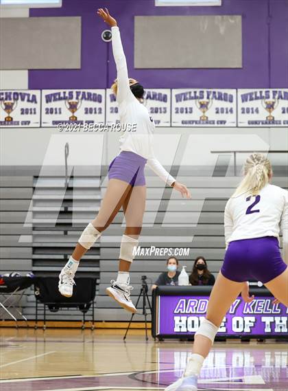 Thumbnail 3 in Ardrey Kell vs Davie (NCHSAA Round 3) photogallery.