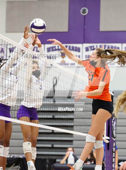 Thumbnail 1 in Ardrey Kell vs Davie (NCHSAA Round 3) photogallery.