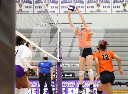 Thumbnail 3 in Ardrey Kell vs Davie (NCHSAA Round 3) photogallery.