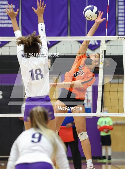 Thumbnail 2 in Ardrey Kell vs Davie (NCHSAA Round 3) photogallery.