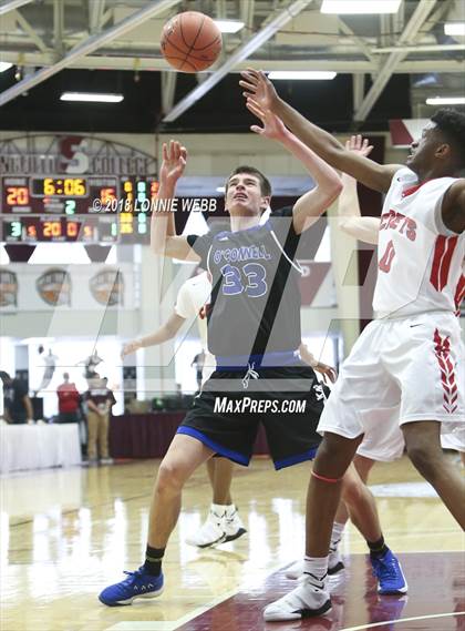 Thumbnail 2 in Bishop O'Connell vs Albany Academy (Spalding Hoophall Classic) photogallery.