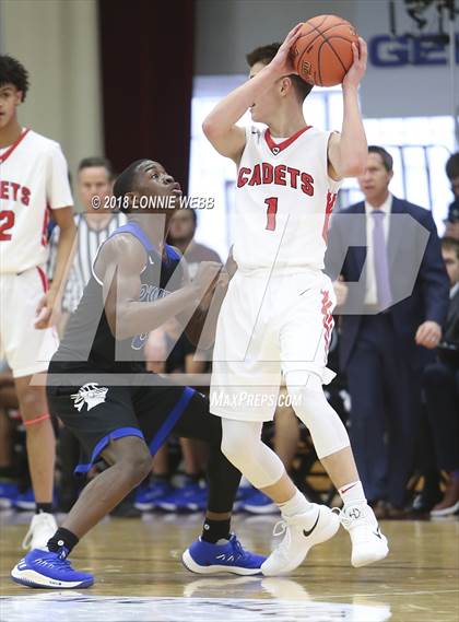 Thumbnail 1 in Bishop O'Connell vs Albany Academy (Spalding Hoophall Classic) photogallery.