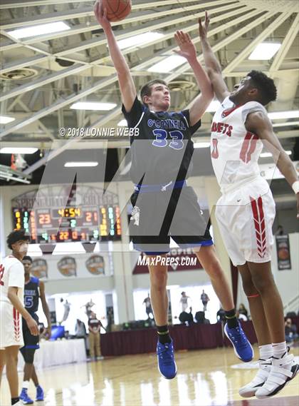 Thumbnail 3 in Bishop O'Connell vs Albany Academy (Spalding Hoophall Classic) photogallery.