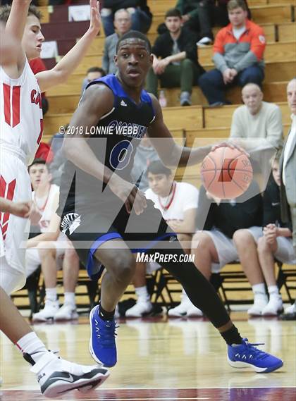 Thumbnail 2 in Bishop O'Connell vs Albany Academy (Spalding Hoophall Classic) photogallery.