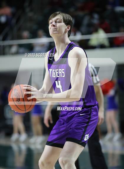 Thumbnail 3 in Pickerington Central vs Olentangy Orange (OHSAA D1 Regional Final) photogallery.