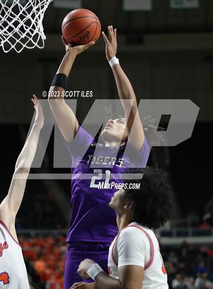 Thumbnail 3 in Pickerington Central vs Olentangy Orange (OHSAA D1 Regional Final) photogallery.