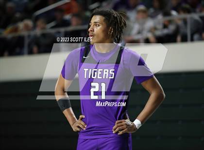 Thumbnail 2 in Pickerington Central vs Olentangy Orange (OHSAA D1 Regional Final) photogallery.