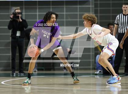 Thumbnail 2 in Pickerington Central vs Olentangy Orange (OHSAA D1 Regional Final) photogallery.