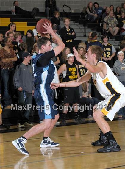 Thumbnail 3 in Del Oro vs Oakmont (Del Oro Basketball Invitational) photogallery.